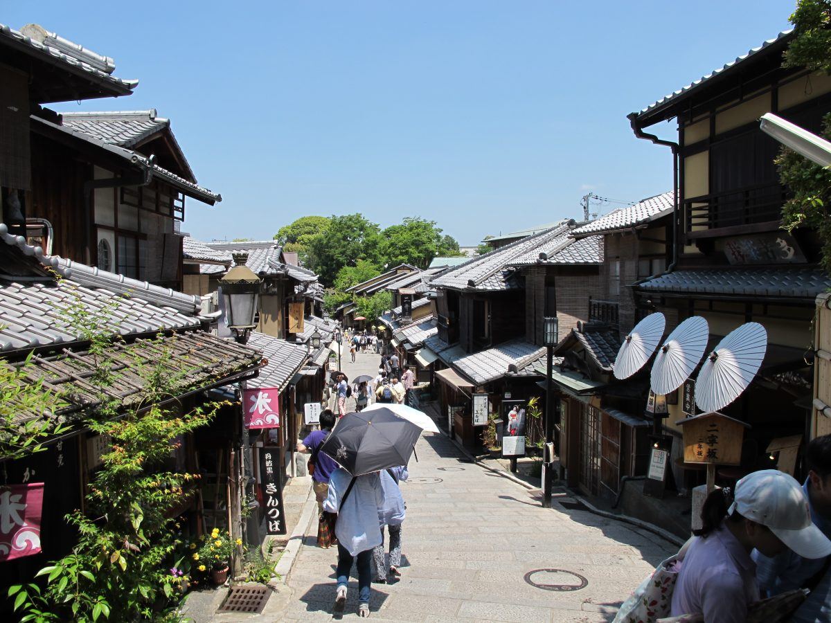 Here's what it's like to travel to Japan in October InsideJapan Tours